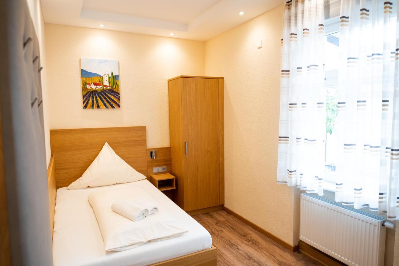 Gasthause Zur Krone Hotel Leimen  Exterior photo